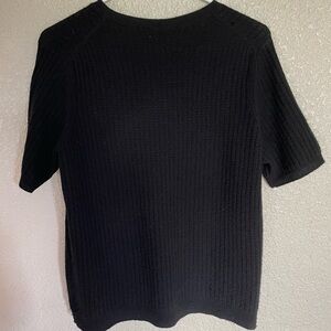 Theory black cashmere short sleeved sweater